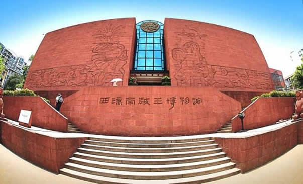 广州百年历史文化古迹一日游