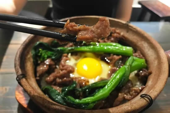 广州特殊小吃煲仔饭介绍