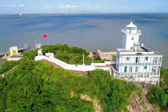 广州唯一活着的舢舨洲灯塔背后的历史