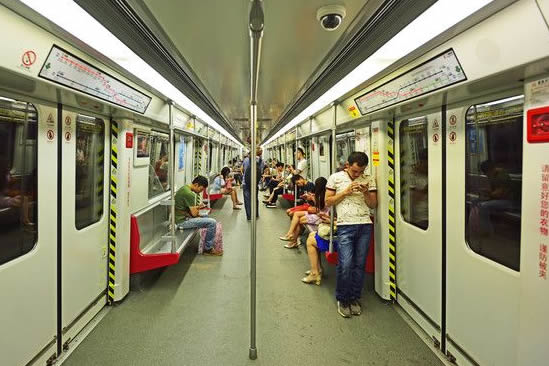 广州地铁清明小长假总运客高达2255万人次
