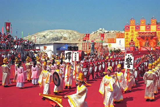 2018年南沙第十届妈祖文化旅游节举行反邪教宣传活动