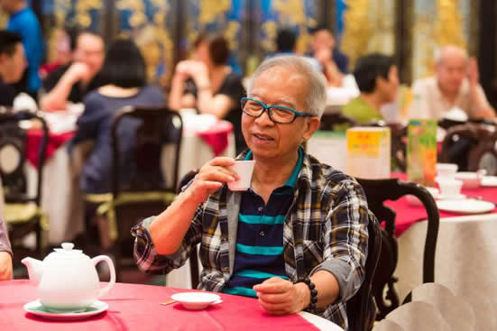穿越到清代的广州叹早茶 茶馆鼻祖的二厘馆只卖沙河粉与油条大包