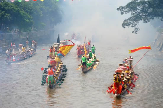 广州一日游哪里好玩？到土豪村猎德村参加龙舟招景活动！
