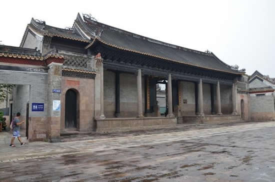 番禺沙湾古镇何氏大宗祠：集元、明、清三朝建筑精华为一体