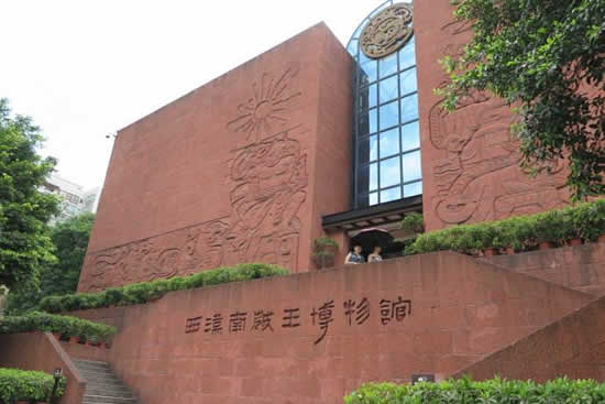 南越王墓43天共出土244件玉器，记载着岭南地区多元文化共存的历史真相！