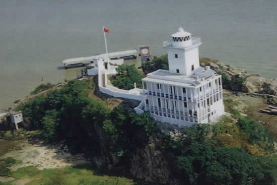 广州南沙区伶仃洋舢板洲孤岛灯塔守塔人黄灿明，守护灯塔已近20年！