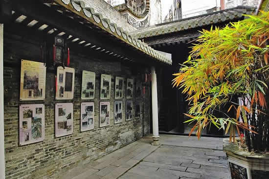 广州一日游去哪里？来观赏300年历史的祠堂式建筑锦纶会馆！