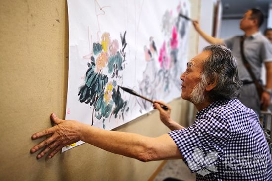 岭南墨社六人大写意条屏展在广州举行，展现岭南墨社水墨精神的主张与实践！